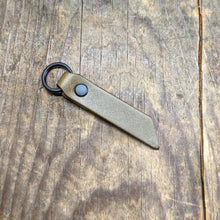 Load image into Gallery viewer, Minsi - Personalized Wickett &amp; Craig Leather ID Tag