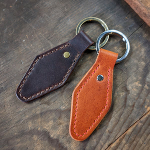 Caliber Leather Company Spring Mount Loop Japanese Fish Hook Horween Leather Personalized Keychain Antique Brass / Brown Nut