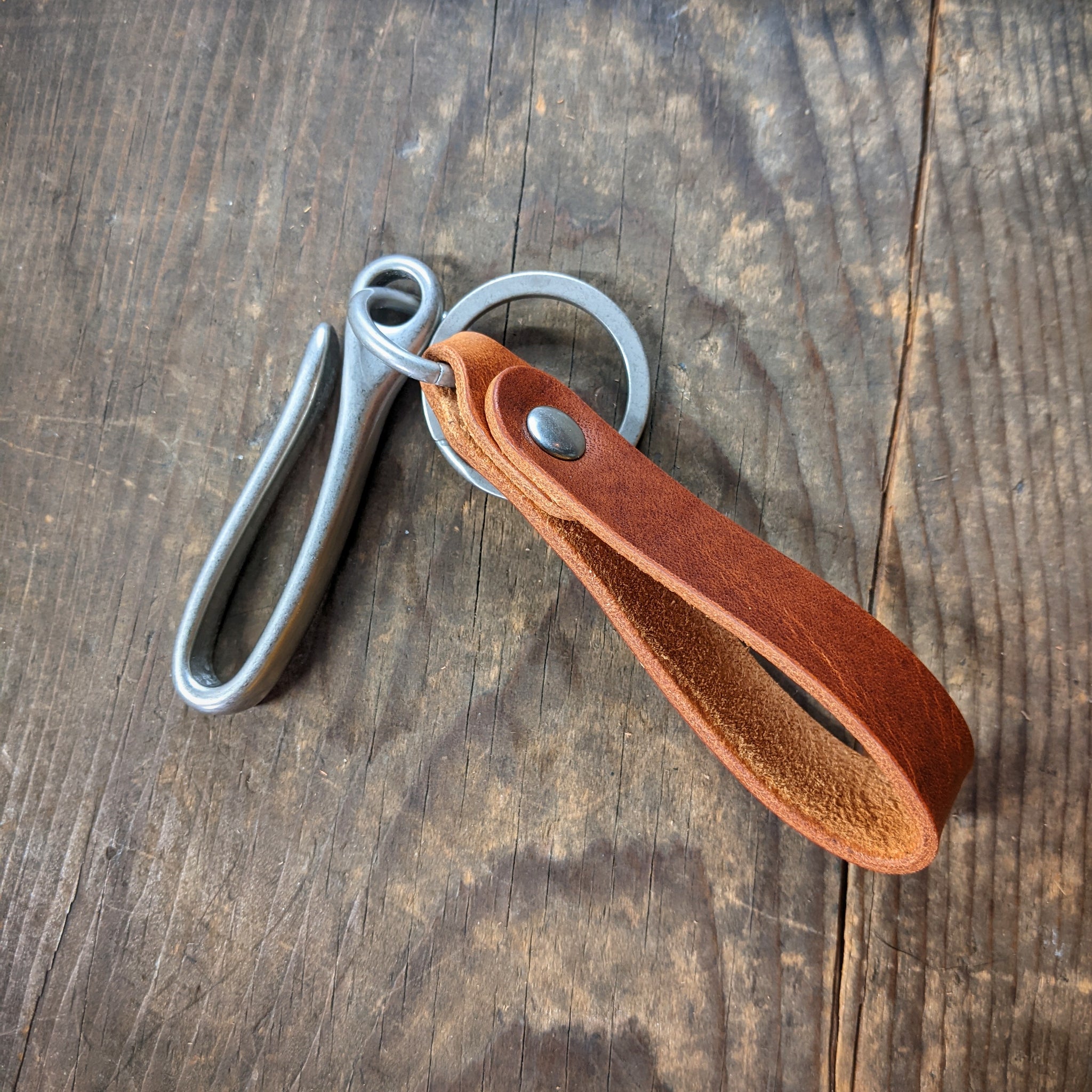 Caliber Leather Company Spring Mount - Japanese Fish Hook Personalized Horween Leather Keychain Gun Metal / English Tan