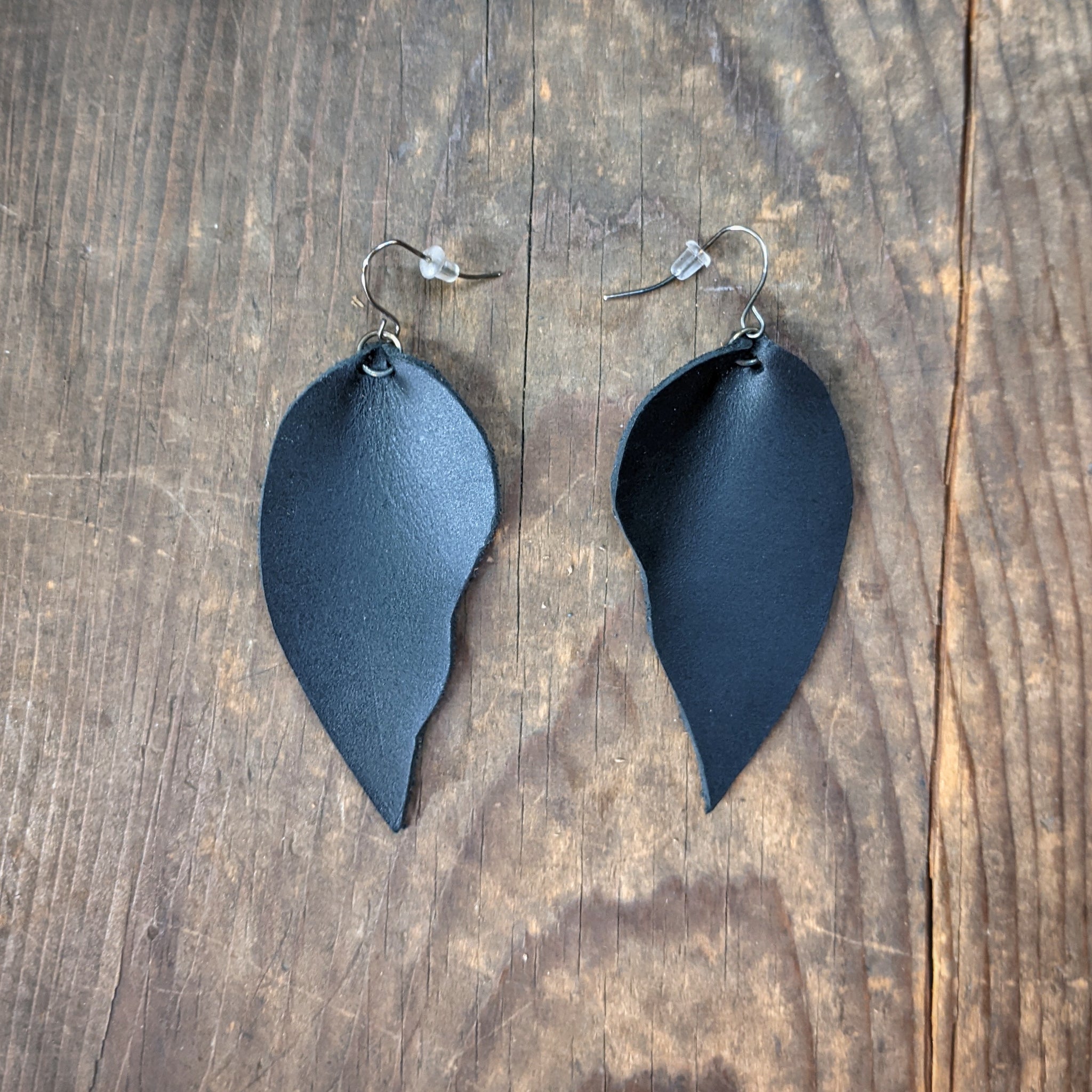 Leather Earrings In Jaipur, Rajasthan At Best Price | Leather Earrings  Manufacturers, Suppliers In Jaipur