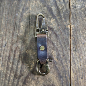 Small Shackle Keychain with Brass Clip - Caliber Leather Company